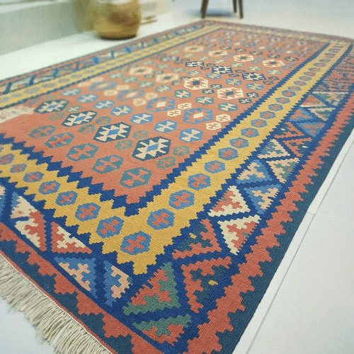 kilim rug persian crafts