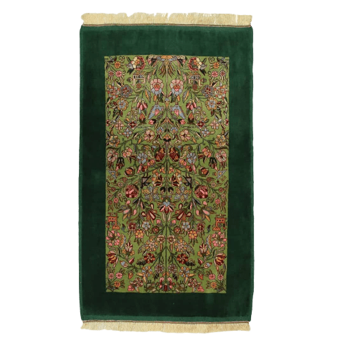 silk rug and carpet persian crafts