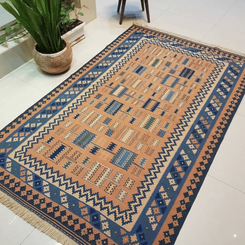 kilim rug persian crafts