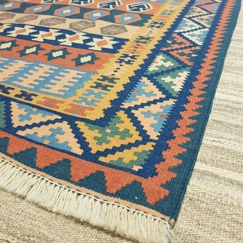 Qashqai Handwoven Kilim 02 - Image 4